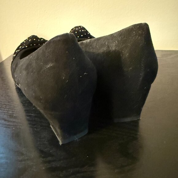 Stuart Weitzman Suede Kitten Heel Wedges - Women's Size 8 - Picture 3 of 5
